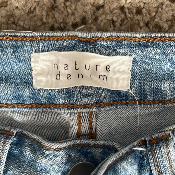 Pair of Light Washed Jeans - Picture 3 of 6